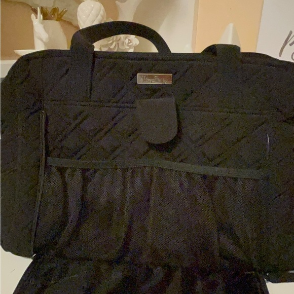 Vera Bradley large bag . Can use for handy bag or diaper bag new conditions - Picture 2 of 12
